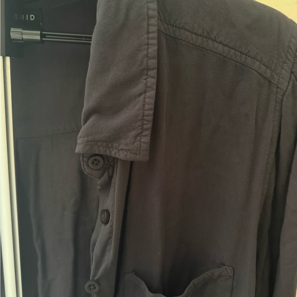 torrid Dark Gray Long-Sleeve Button-Down Shirt - Picture 7 of 7
